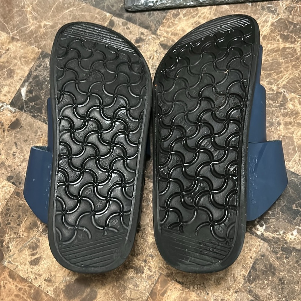 Birkenstock’s Betula Sandals with adjustable Strap and Contoured Footbed - Picture 5 of 8